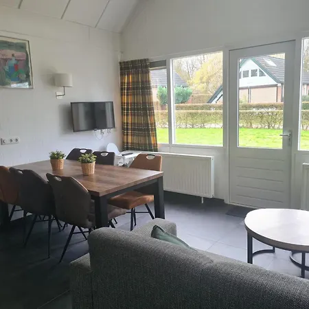 Bungalowpark - Delta 107 سيمبيلفيلد